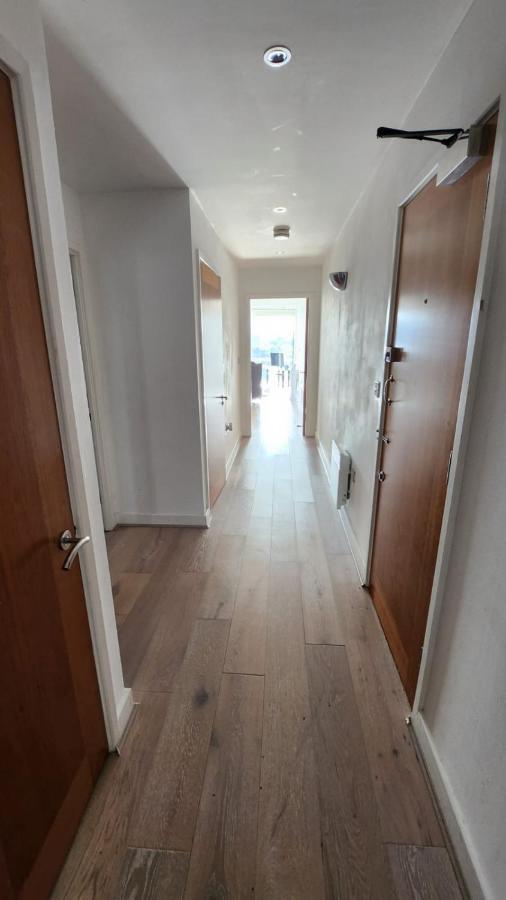 Luxury 2 Bed Apartment Excel ロンドン エクステリア 写真