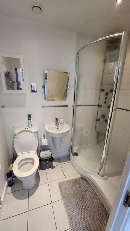 Luxury 2 Bed Apartment Excel ロンドン エクステリア 写真